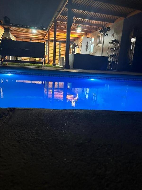 Pousada Casa Grupos Numerosos, Quincho, Piscina
